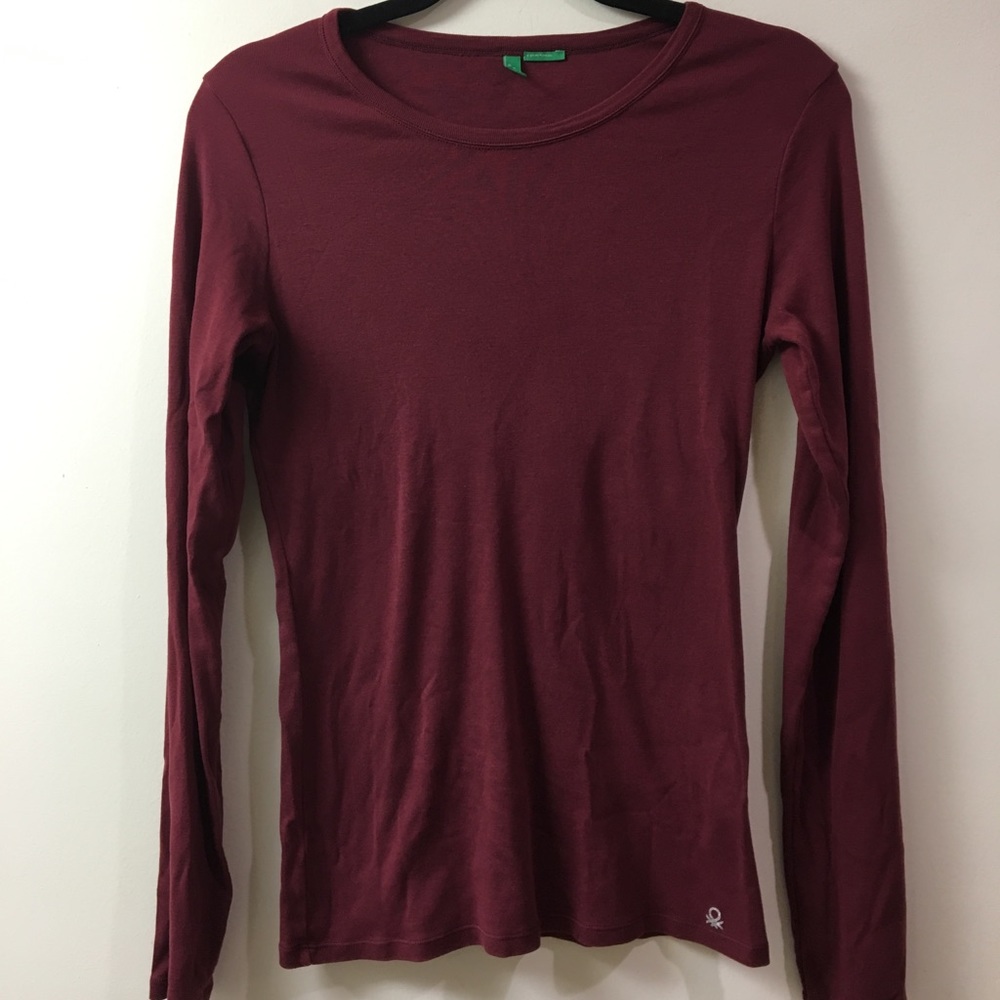 United Colors of Benetton Burgundy Tee Shirt